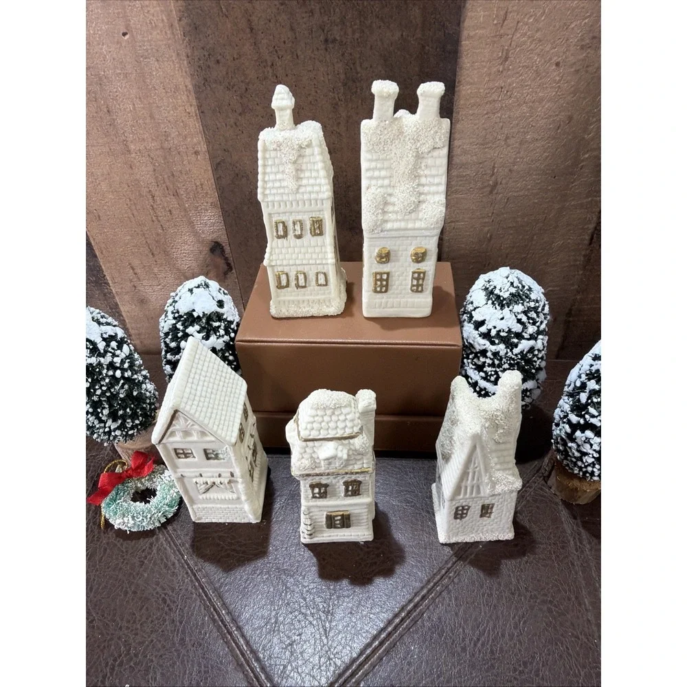 Miniature Ceramic White Gold Trim Village Houses Glitters Lot of 5 Vintage Trees